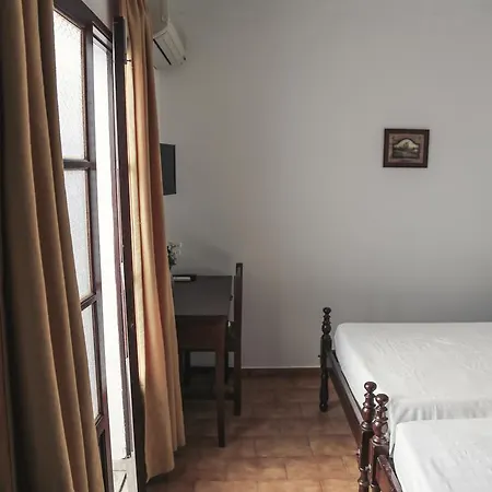 O Castelo - Turismo De Habitacao * Ταβίρα